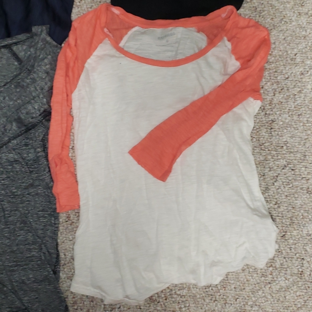 4 Express shirts! - Picture 4 of 5